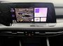 Volkswagen Golf 1.5 eTSi First Edition, Panoramadak | Camera | Navi & CarPlay | Trekhaak | Winter pack