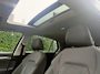 Volkswagen Golf 1.5 eTSi First Edition, Panoramadak | Camera | Navi & CarPlay | Trekhaak | Winter pack