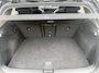 Volkswagen Golf 1.5 eTSi First Edition, Panoramadak | Camera | Navi & CarPlay | Trekhaak | Winter pack