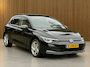 Volkswagen Golf 1.5 eTSi First Edition, Panoramadak | Camera | Navi & CarPlay | Trekhaak | Winter pack