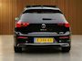 Volkswagen Golf 1.5 eTSi First Edition, Panoramadak | Camera | Navi & CarPlay | Trekhaak | Winter pack