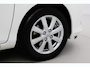 Toyota Yaris 1.5 Hybrid Aspiration | Volledige dealerhistorie | Origineel NL | Navigatie | Cruise Control | Clima | Parkeersensoren achter | Camera | 15 inch | Bluetooth
