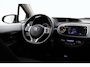 Toyota Yaris 1.5 Hybrid Aspiration | Volledige dealerhistorie | Origineel NL | Navigatie | Cruise Control | Clima | Parkeersensoren achter | Camera | 15 inch | Bluetooth