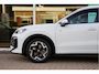 Volkswagen T-Roc 1.5 eTsi R-Line First Edition | Trekhaak | Matrix | Camera