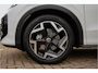 Volkswagen T-Roc 1.5 eTsi R-Line First Edition | Trekhaak | Matrix | Camera