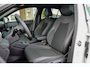Volkswagen T-Roc 1.5 eTsi R-Line First Edition | Trekhaak | Matrix | Camera