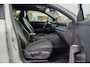 Volkswagen T-Roc 1.5 eTsi R-Line First Edition | Trekhaak | Matrix | Camera