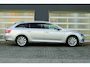 Skoda Superb Combi 1.4 TSI 218pk DSG iV Business Edition Plus | SoH 95% | Trekhaak | Elektrische Stoelen | Camera | Stoelverwarming | Cruise Control | Navigatie