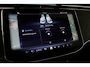 Mercedes-Benz E-klasse 300 e AMG Line | Nightpakket | Panoramadak | 360° Camera | Trekhaak | Keyless | Stoelverwarming | 20 Inch