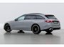 Mercedes-Benz E-klasse 300 e AMG Line | Nightpakket | Panoramadak | 360° Camera | Trekhaak | Keyless | Stoelverwarming | 20 Inch