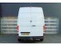 Volkswagen Crafter 35 2.0 TDI 140pk AUT L3H3 Comfortline | Trekhaak | Achteruitrijcamera | Navigatie | Verwarmbare Voorruit | Cruise Control