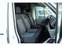 Volkswagen Crafter 35 2.0 TDI 140pk AUT L3H3 Comfortline | Trekhaak | Achteruitrijcamera | Navigatie | Verwarmbare Voorruit | Cruise Control