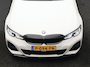BMW 3-Serie Touring 320i M Sport Perfomance Parts 184pk | Panodak | Adaptive Cruise | Laser LED | Sportuitlaat Kleppen Besturing | Lederen Sportstoelen Verwarmd | Sfeerverlichting | Apple Carplay | 20"L.M | Navigatie | DAB |