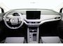 Skoda Enyaq Selection 170pk | Navigatie | Parkeersensoren | Achteruitrijcamera | Lichtmetalen velgen 19" | Verwarmbare voorstoelen | Dode hoek detectie