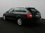Skoda Octavia Combi 1.6 TDI Greentech Style | LEDER | NAVIGATIE | CLIMATE CONTROL | CAMERA | PARKEERSENSOREN | LICHTMETALEN VELGEN | SCHUIFDAK | LED VERLICHTING |