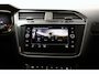 Volkswagen Tiguan Allspace 1.5 TSI R Line Highline Aut. 7 pers. [ Panorama Virtual Adapt.cruise ]