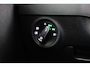 Skoda Karoq 1.5 TSI ACT Business Edition Automaat - Trekhaak, Carplay, Camera, Clima, Stoelverw.