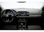 Skoda Karoq 1.5 TSI ACT Business Edition Automaat - Trekhaak, Carplay, Camera, Clima, Stoelverw.