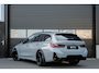 BMW 3-Serie Touring M340i xDrive Vol|Pano|Trekhaak|Harman-Kardon|HuD|Carbon|