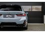 BMW 3-Serie Touring M340i xDrive Vol|Pano|Trekhaak|Harman-Kardon|HuD|Carbon|
