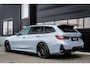 BMW 3-Serie Touring M340i xDrive Vol|Pano|Trekhaak|Harman-Kardon|HuD|Carbon|