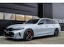 BMW 3-Serie Touring M340i xDrive Vol|Pano|Trekhaak|Harman-Kardon|HuD|Carbon|