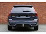 Volvo XC60 T6 Plug-in hybrid AWD Ultra Dark | Trekhaak | Luchtvering | Panoramadak | Verwarmbare voorstoelen, achterbank en stuurwiel | Head-up display | Premium audio by Harman Kardon | 360 graden camera