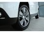 Peugeot 2008 1.2 Turbo Blue Lion | Cruise Control | Panoramadak | Sensoren | Navigatie | Carplay | Airco |