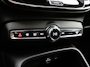 Volvo XC40 T3 AUT(8) MOMENTUM+ SCHUIFDAK NAVI BLUETOOTH CRUISE CONTROL