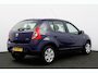 Dacia Sandero 1.2 Ambiance APK 09-2027!/ D-Riem verv: 137.000 KM!/ Airco/ Trekhaak/ Radio-CD AUX & USB/ Getint glas.