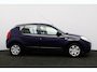 Dacia Sandero 1.2 Ambiance APK 09-2027!/ D-Riem verv: 137.000 KM!/ Airco/ Trekhaak/ Radio-CD AUX & USB/ Getint glas.