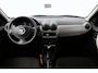 Dacia Sandero 1.2 Ambiance APK 09-2027!/ D-Riem verv: 137.000 KM!/ Airco/ Trekhaak/ Radio-CD AUX & USB/ Getint glas.