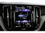 Volvo XC60 2.0 T8 PHEV 455PK AWD Ultra Black Edition Panoramadak, Volleder, Trekhaak, Soh 100%