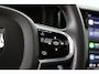 Volvo XC60 2.0 T8 PHEV 455PK AWD Ultra Black Edition Panoramadak, Volleder, Trekhaak, Soh 100%