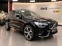 Volvo XC60 2.0 T8 PHEV 455PK AWD Plus Dark | SOH 97% | Pano | H/K Sound | Surround View | BTW