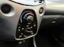 Toyota Aygo 1.0 VVT-i x-play | Cam achter | Airco | All weatherbanden | Zeer zuinig | NL Auto