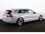 Volvo V60 B4 Essential Edition - IntelliSafe Assist - Parkeercamera achter - Parkeersensoren achter - Draadloze tel. lader - Extra getint glas - Inklapbare trekhaak - 17' LMV