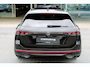 Volkswagen Passat Variant 1.5 eHybrid 272pk DSG R-Line Black Style / Panorama dak / Leder / Head up / Harman Kardon / IQ LED / 19 inch / Wegkl trekhaak / Garantie tot 11-09-2030 // 100.000km / VW