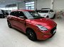 Suzuki Swift 1.2 60 JAAR EDITIE [ SPECIALE BEKLEDING | STRIPING | ZWARTE ACCENTEN ]