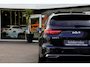 Kia Ceed Sportswagon 1.6 GDI PHEV Platinum*Perfect Onderh*Pano/ACC met stuurhulp/Leder/Stoelverw.V+A/Stuurverw./Stoelkoeling/Memorie/Camera/DAB/LED/Dodehoek/Elek. Klep/Parkeersens.V+A/VOL*