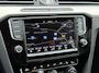 Volkswagen Passat Variant 1.4 TSI 218pk GTE Highline | Panoramadak | Trekhaak afneembaar | Adaptieve cruise | Lane assist | Camera | Dodehoekdetectie | Navigatie | Apple CarPlay | Leder/Alcantara | Stoelverwarming | Sfeerverlichting | Volledig onderhouden