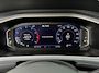 Volkswagen T-Roc 1.5 TSI 150pk Automaat / Panoramadak / Leder / IQ Light / Camera
