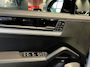 Porsche Cayenne 3.0 E-Hybrid Black Edition | SPORTDESIGN | SPORTEINDPIJPEN | PASM LUCHTVERING | PANORAMA/SCHUIF-KANTELDAK | SPORTCHRONO | 22 INCH | SOFTCLOSE | HEAD-UP | 14-WEG STOELEN | ADAPTIVE CRUISE CONTROL | CARRARA WIT METALLIC | BTW AUTO |
