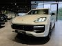 Porsche Cayenne 3.0 E-Hybrid Black Edition | SPORTDESIGN | SPORTEINDPIJPEN | PASM LUCHTVERING | PANORAMA/SCHUIF-KANTELDAK | SPORTCHRONO | 22 INCH | SOFTCLOSE | HEAD-UP | 14-WEG STOELEN | ADAPTIVE CRUISE CONTROL | CARRARA WIT METALLIC | BTW AUTO |