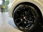 Porsche Cayenne 3.0 E-Hybrid Black Edition | SPORTDESIGN | SPORTEINDPIJPEN | PASM LUCHTVERING | PANORAMA/SCHUIF-KANTELDAK | SPORTCHRONO | 22 INCH | SOFTCLOSE | HEAD-UP | 14-WEG STOELEN | ADAPTIVE CRUISE CONTROL | CARRARA WIT METALLIC | BTW AUTO |