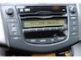 Toyota RAV4 2.0 VVTi Dynamic 2WD | Cruise control | climate control met 2 gescheiden klimaatzones | lichtsensor (automatische verlichting) | auto