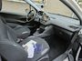 Peugeot 208 1.0 VTi Active (tik in de motor)