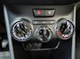 Peugeot 208 1.0 VTi Active (tik in de motor)