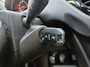 Peugeot 208 1.0 VTi Active (tik in de motor)