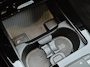 Mercedes-Benz A-klasse 180 Business Solution Luxury / Dealer onderhouden / All season banden / trekhaak elektrisch uitklapbaar / Cruise control / Trekgewicht 1.400 kg / Stoelverwarming / Cruise control / Achteruitrijcamera /